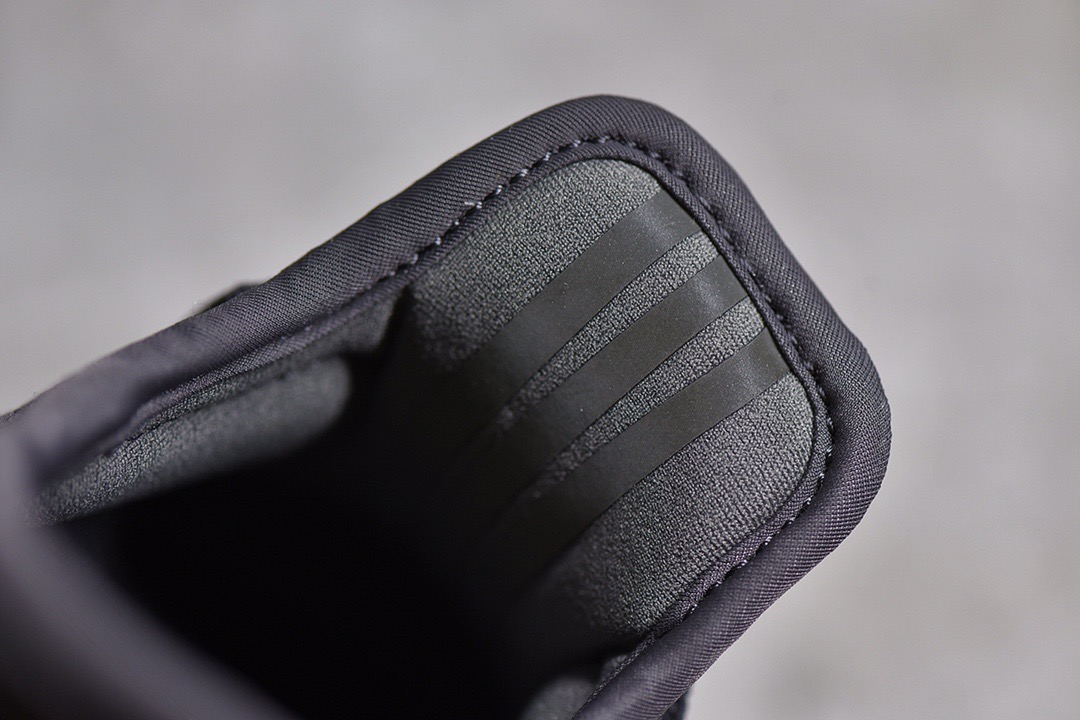 Yeezy 350v2 "Cinder" black - Image 13