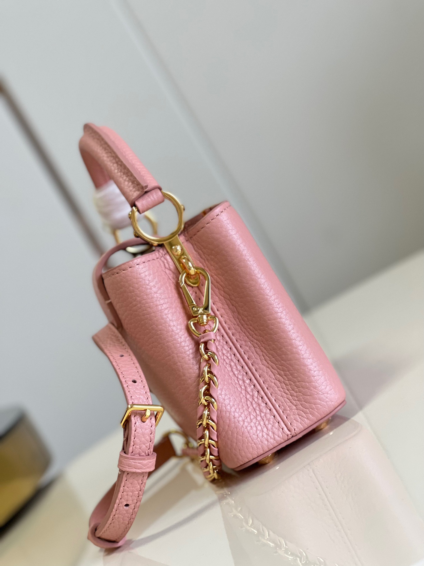 Louis Vuitton Capucines Mini Handbag in Metal Pink - Image 5