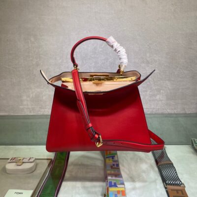 Fendi Peekaboo ISeeU Medium Bag in Red