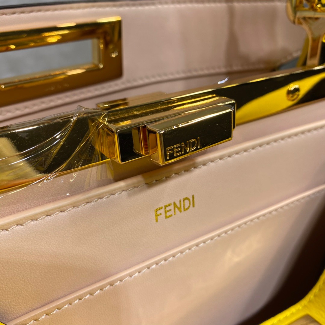 Fendi Peekaboo ISeeU Medium Bag in Yellow - Image 6