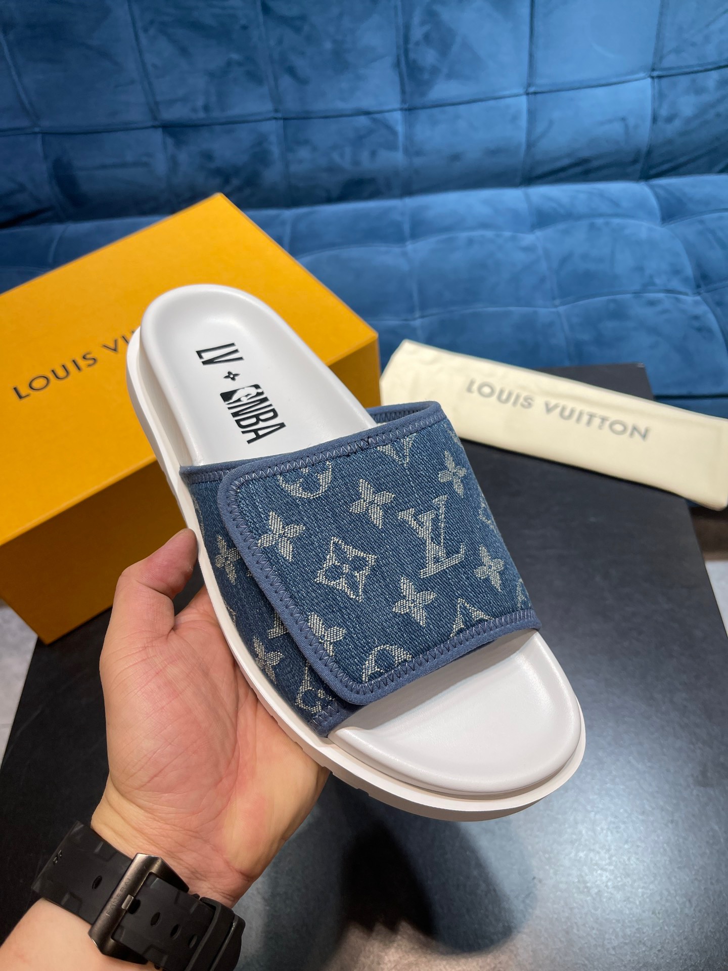 Louis Vuitton luxury sandals - Image 3