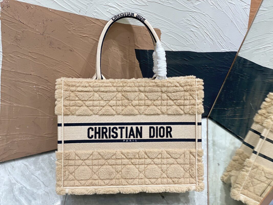 Dior Book Tote 36 Fur Beige