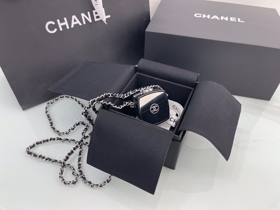 fb638e_d8264b28adb34aae85958907f89754f1mv2.jpg Chanel 21 - Image 1