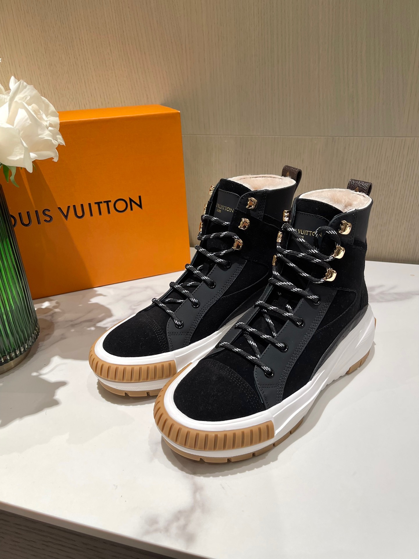 LV High-top Sneakers - Image 4
