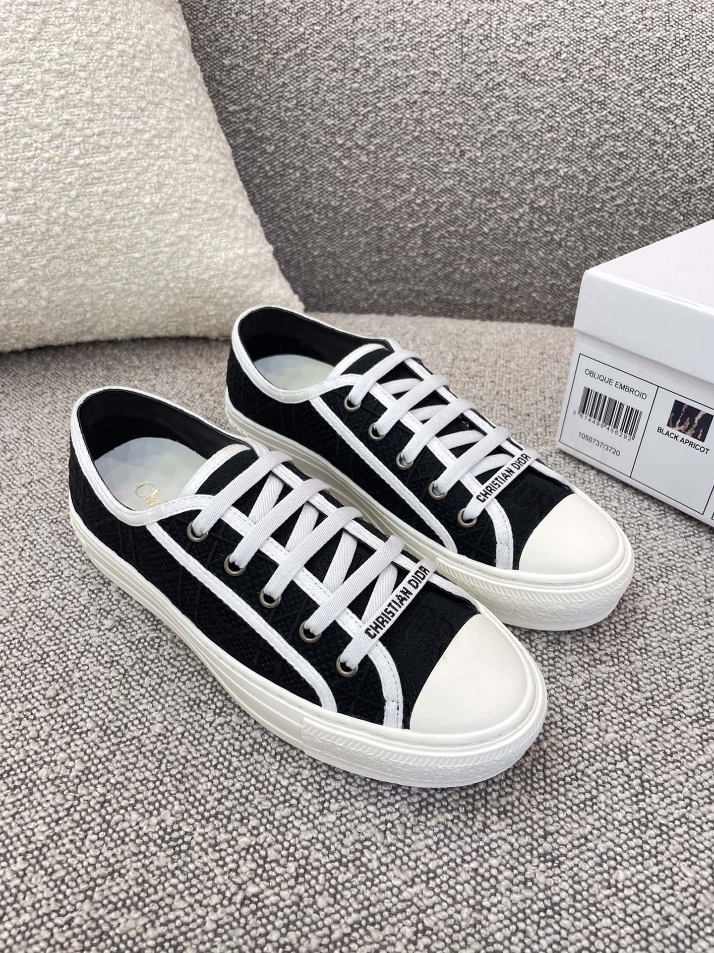 fb638e_da2546ab3cd744b9ba62c61960dc0d70mv2.jpg Dior sneakers - Image 1