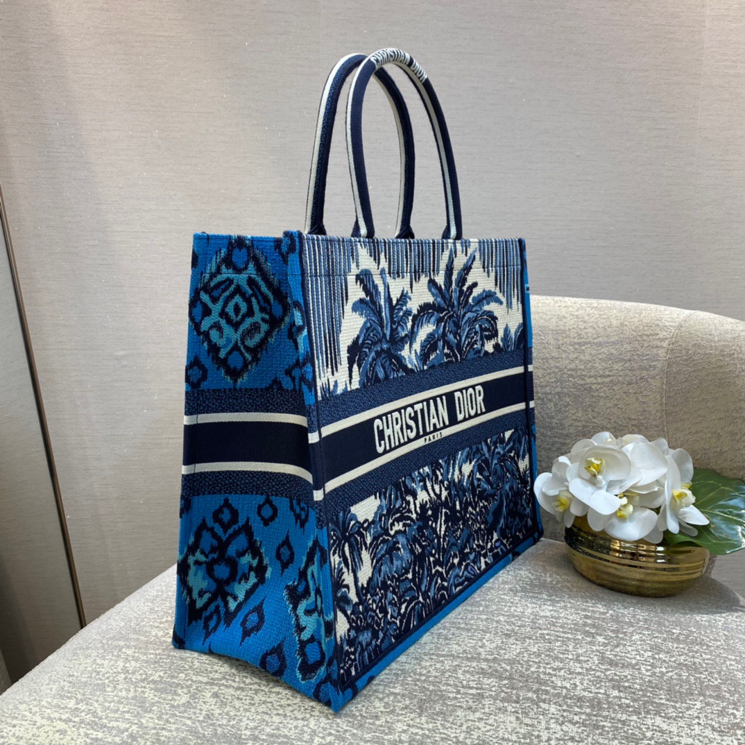 Dior Large Book Tote Bag in Blue Coconut Tree - Image 4