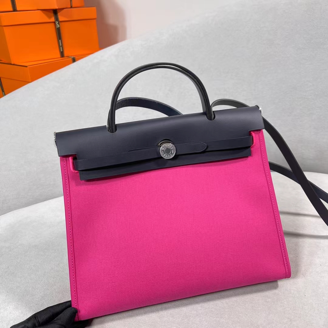 fb638e_db326192eacf430a8a4b51f422726d88mv2.jpg Herbag 31 Hunter&Canvas Plum&Night Blue - Image 1