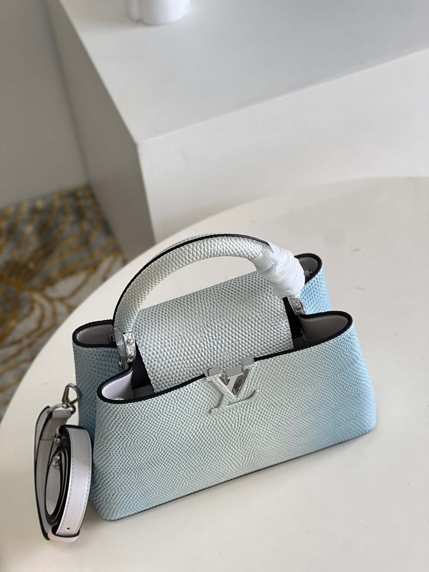Louis Vuitton Capucines BB Small Handbag in Gradient Blue - Image 4