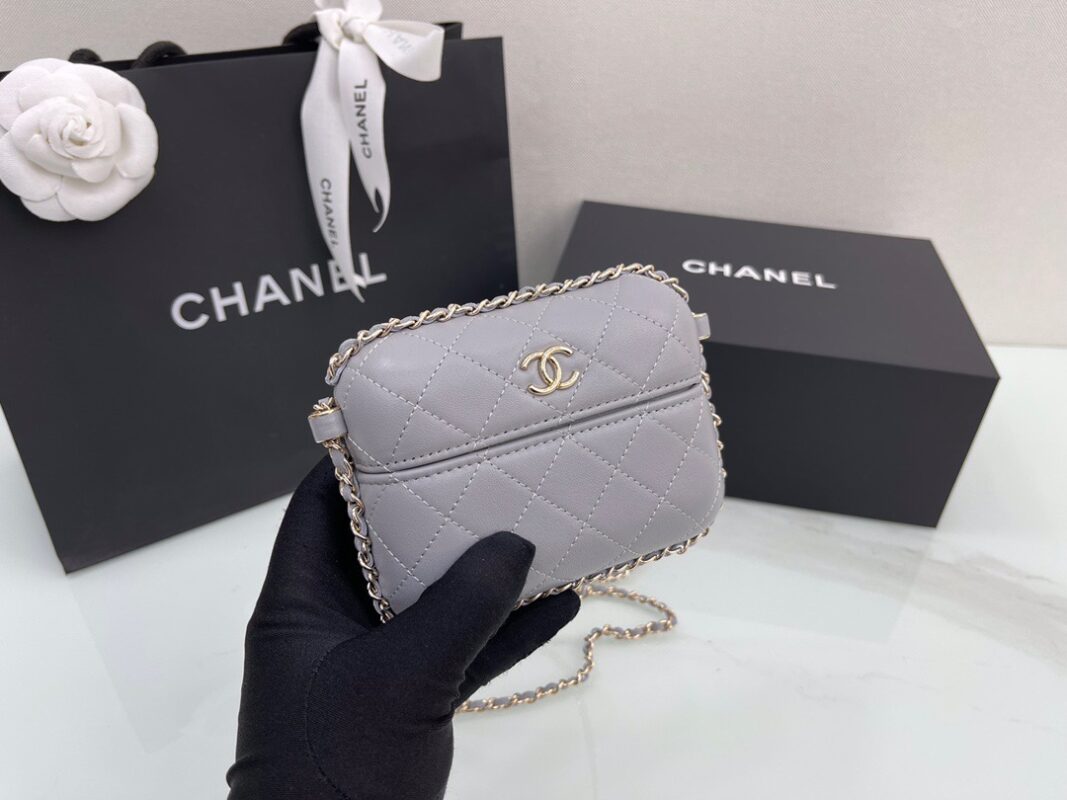 Chanel 21 Glacier Blue