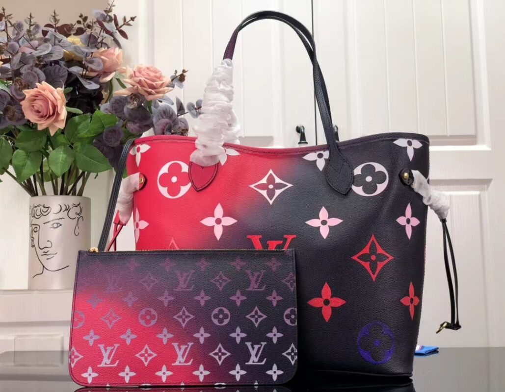 Louis Vuitton Neverfull Bag