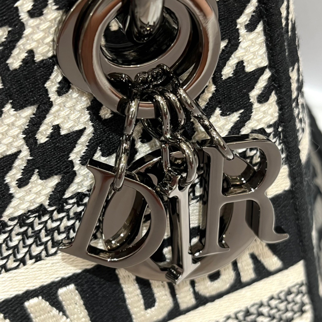 Dior Lady D-Lite Embroidered Bag - Image 4
