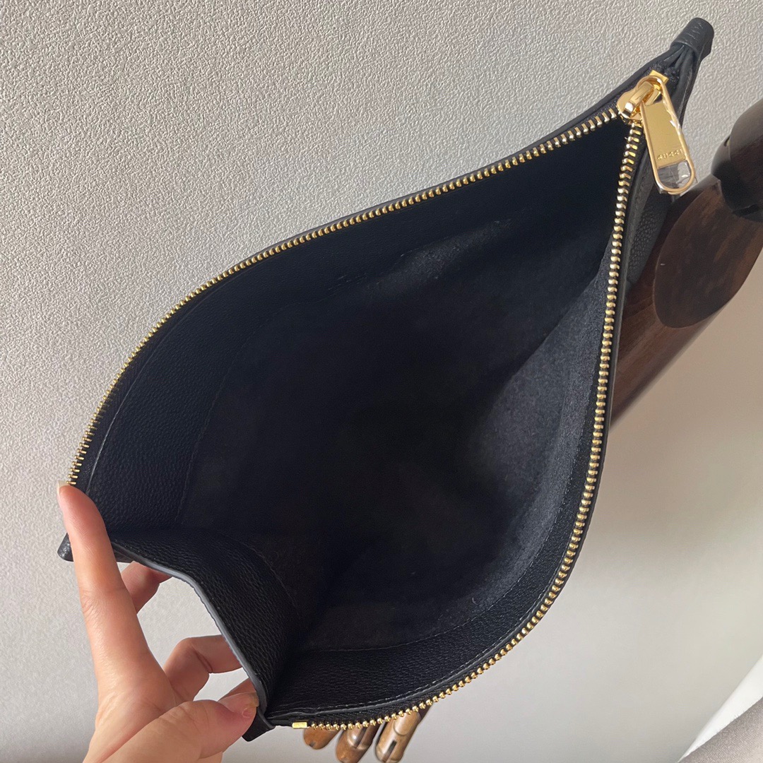 Gucci Men's Handbag - Image 8