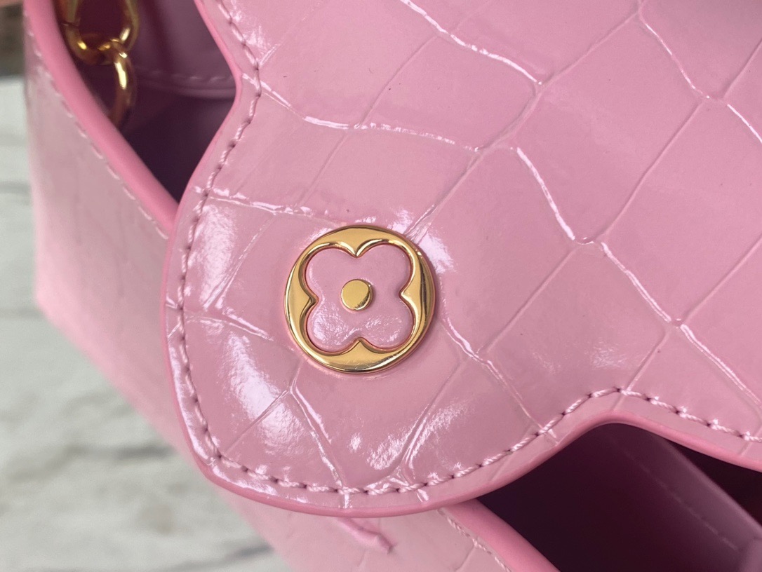 Louis Vuitton Capucines Mini Handbag in Pink Crocodile - Image 8