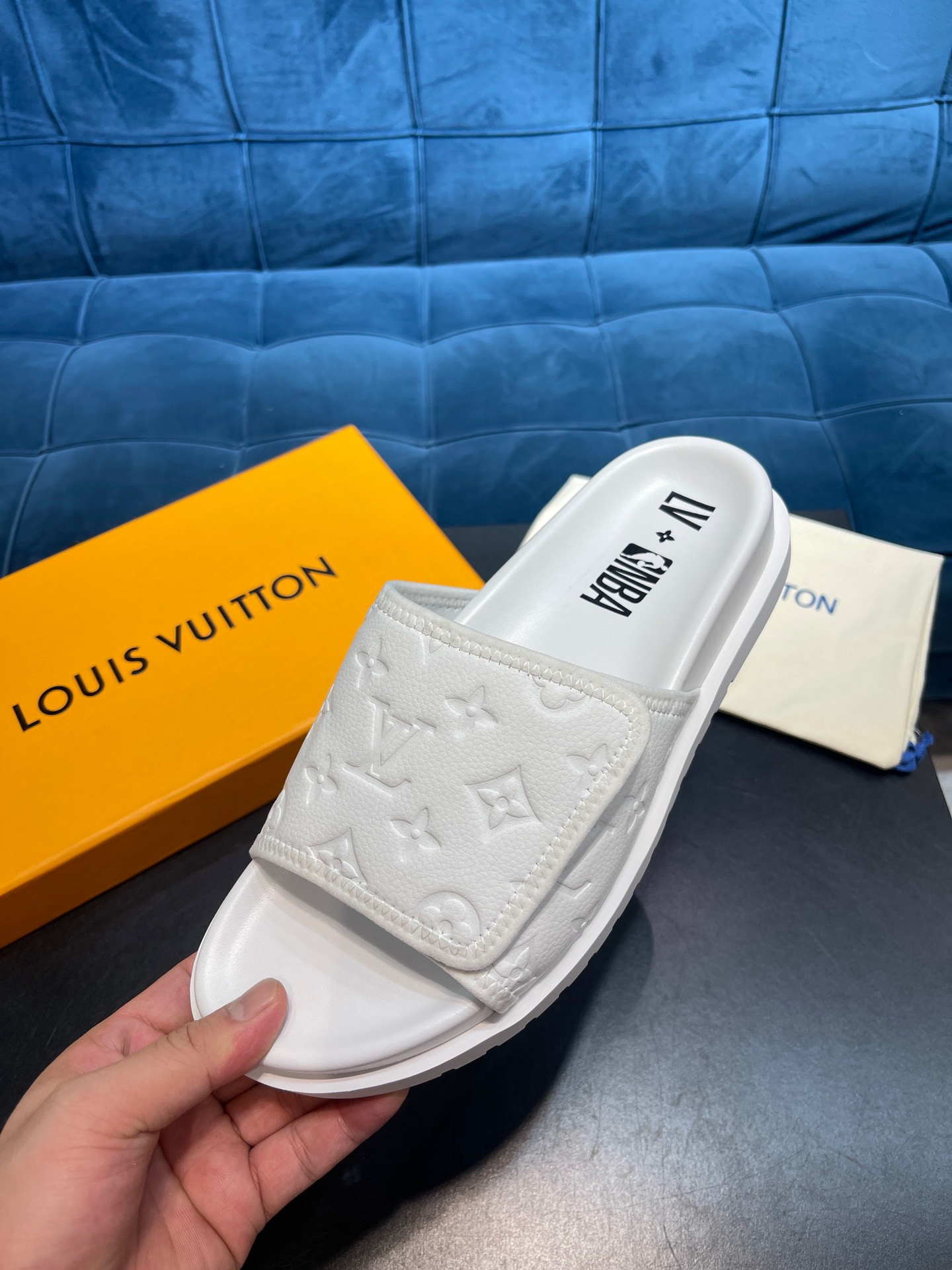 Louis Vuitton luxury sandals - Image 9