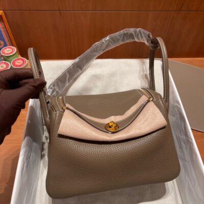 Lindy 26 Clemence Etoupe