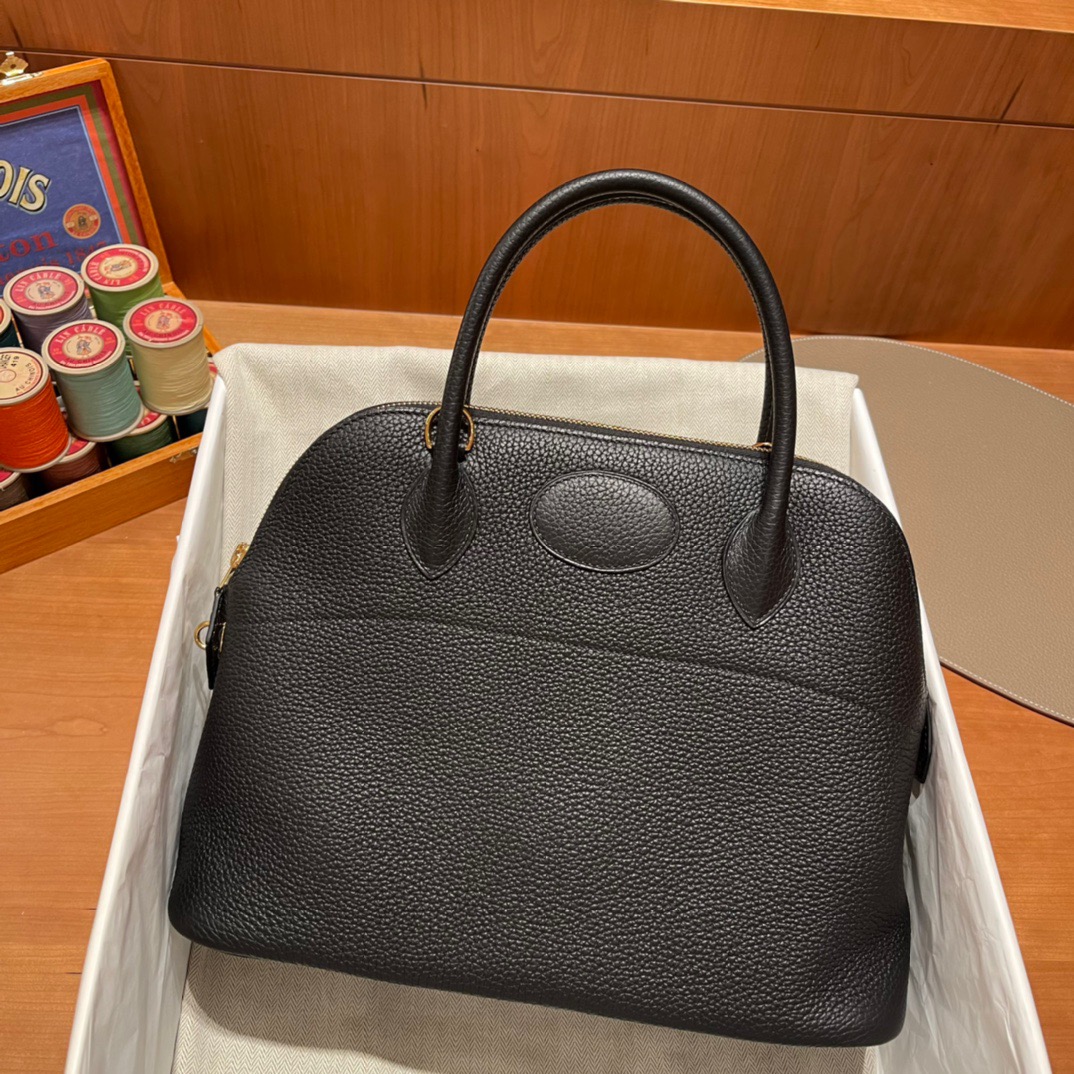 fb638e_e540d3e23a6349a6b3b5d0f316afe440mv2.jpg Bolide 31 Clemence Noir - Image 1