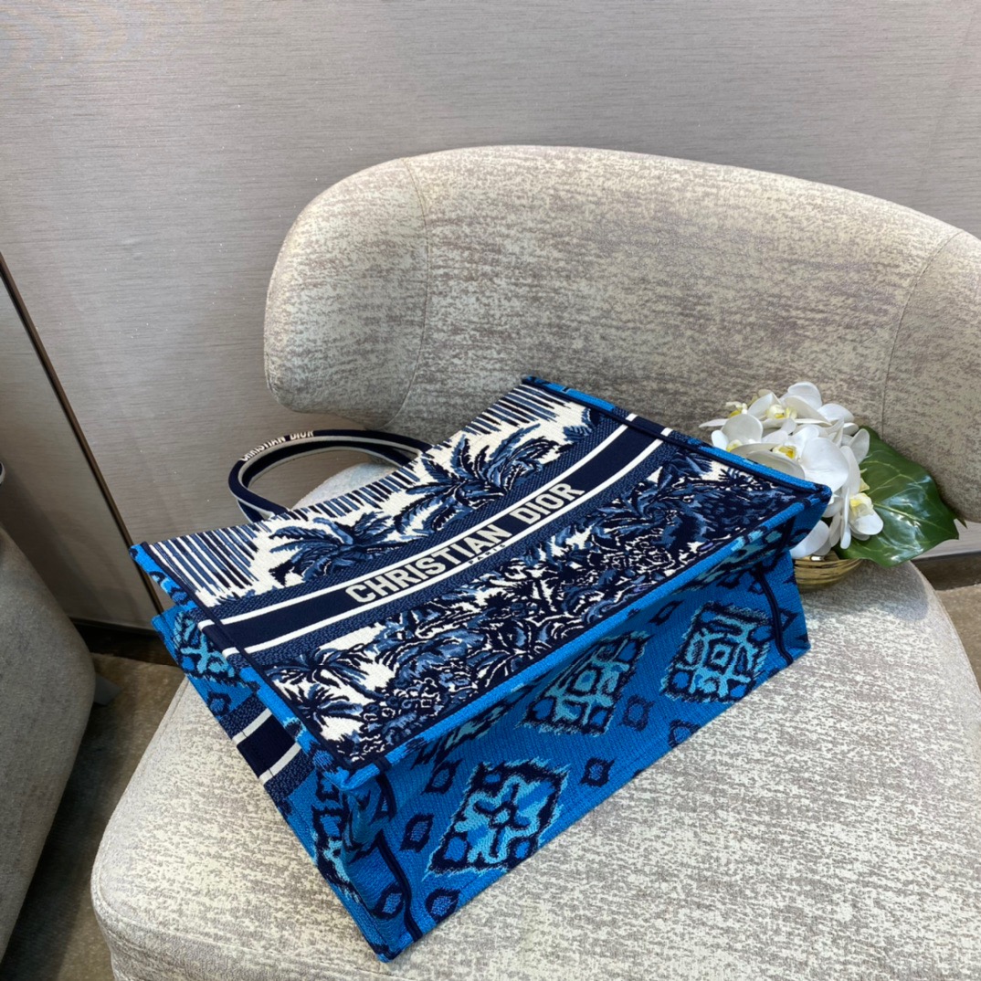 Dior Large Book Tote Bag in Blue Coconut Tree - Image 9