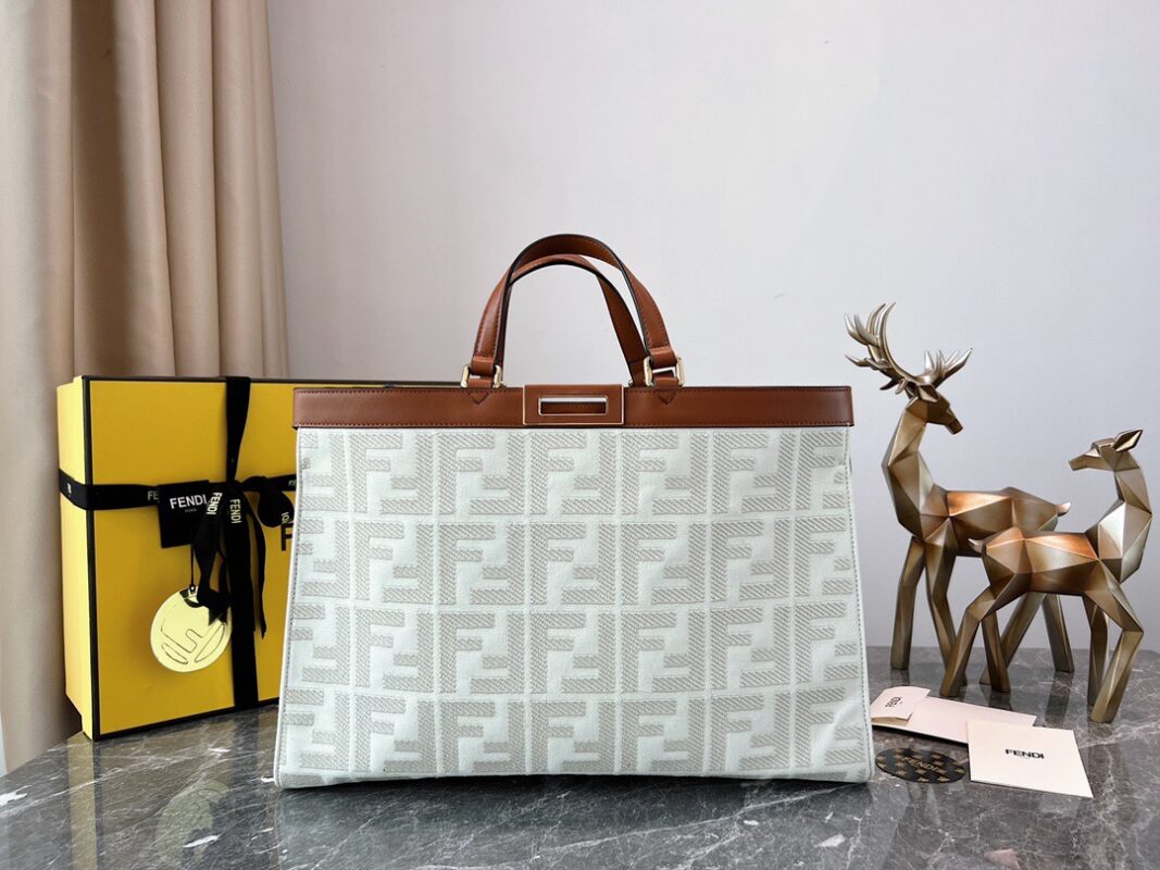 Fendi Peekaboo X-Tote Bag in Nata