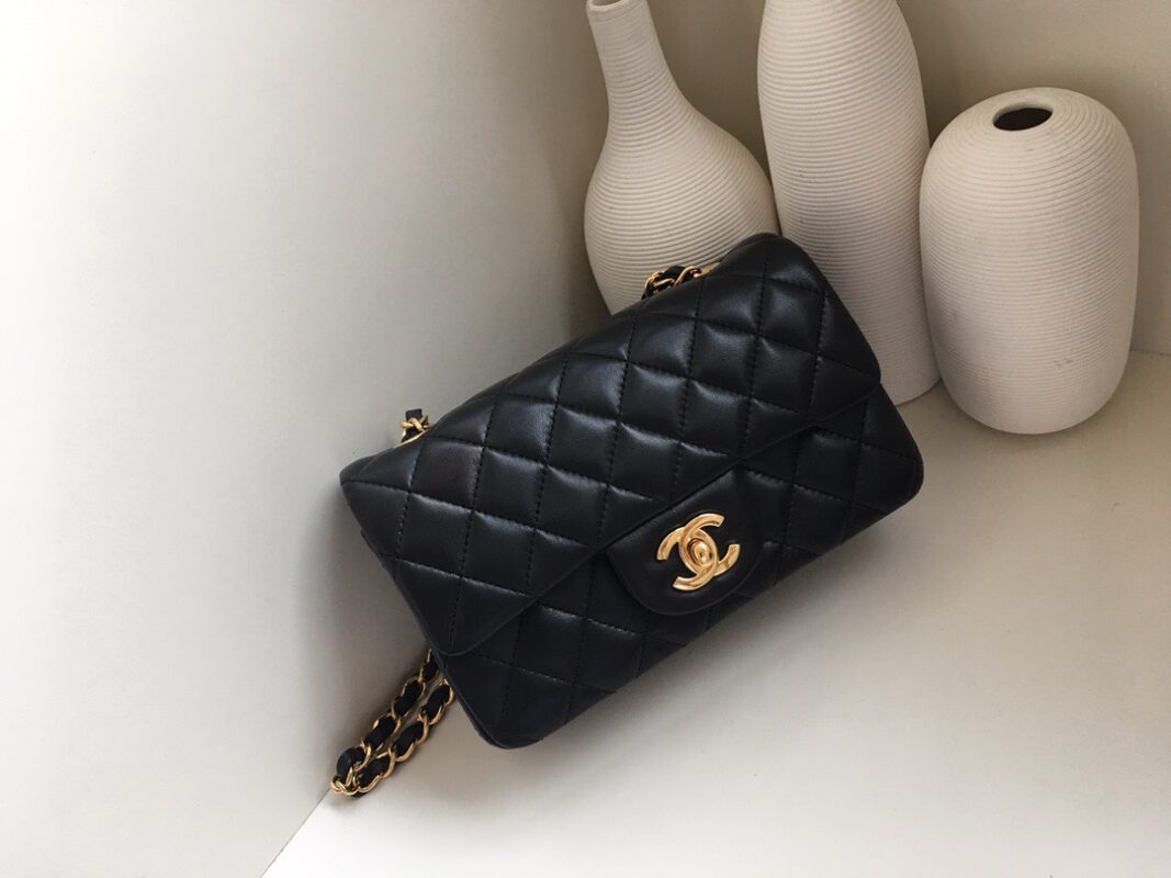 Chanel Classic Flap 20 Black