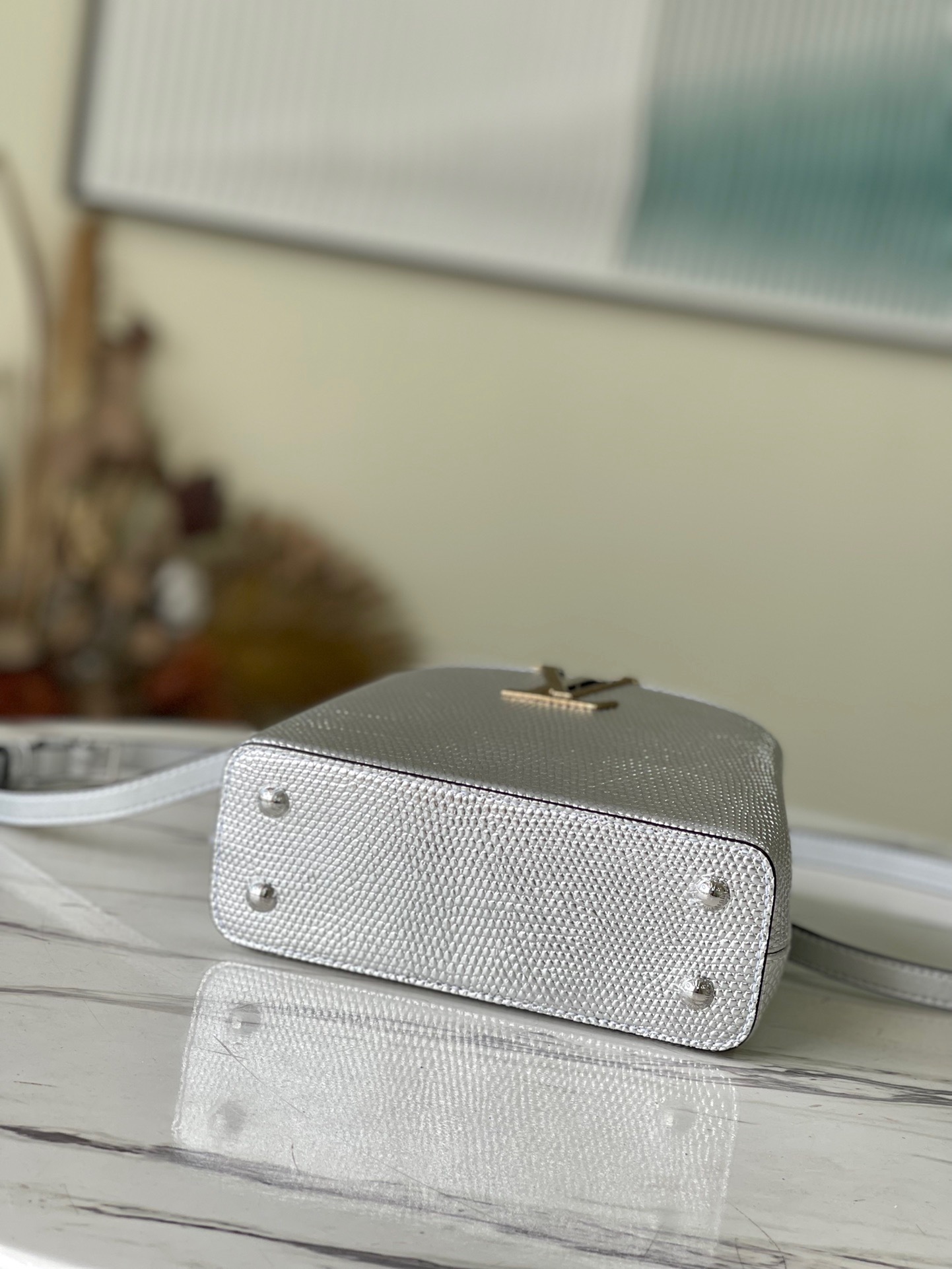 Louis Vuitton Capucines Mini Handbag in Silver and Gold - Image 5