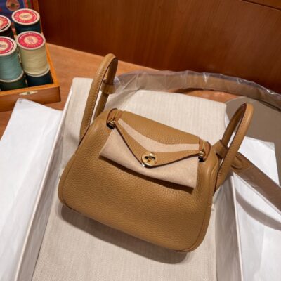 Mini Lindy Clemence Biscuit