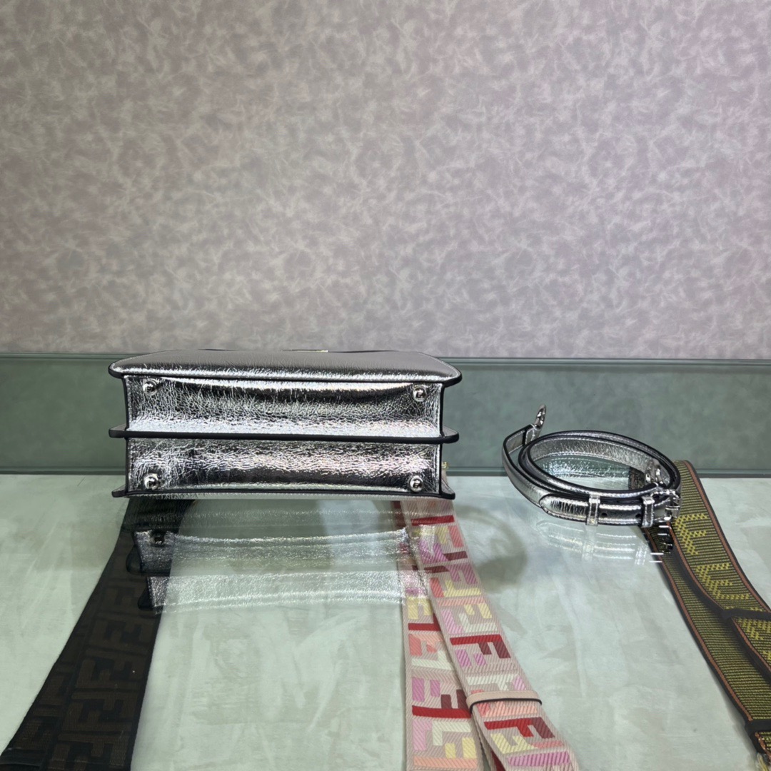 Fendi Peekaboo ISeeU Small Bag in Silver-tone - Image 4