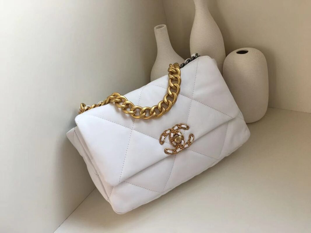 Chanel 19 Pure White