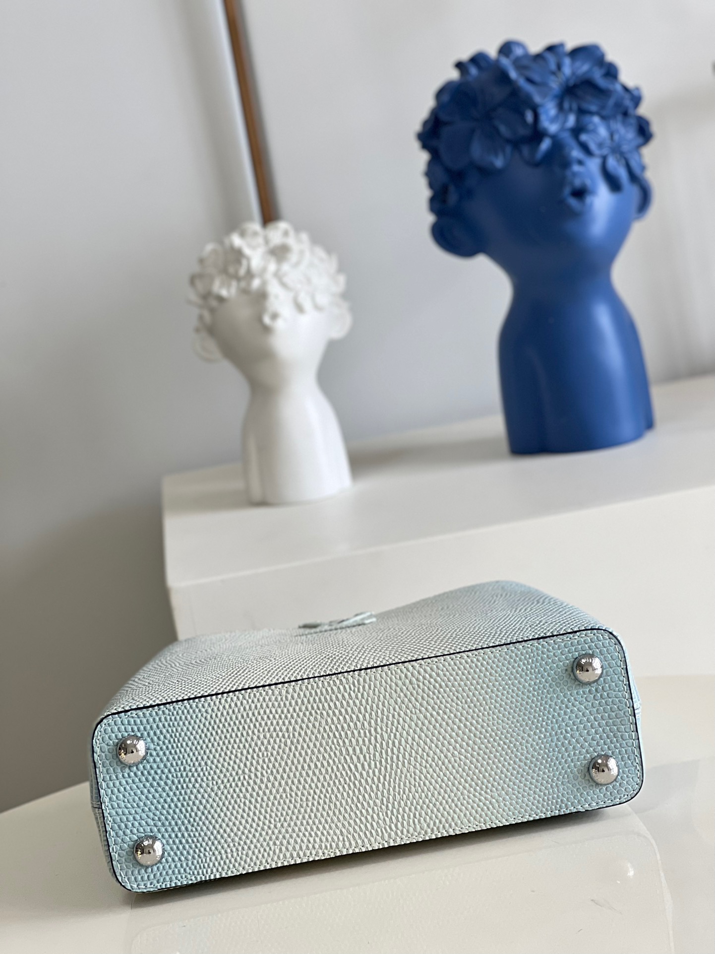 Louis Vuitton Capucines BB Small Handbag in Gradient Blue - Image 6