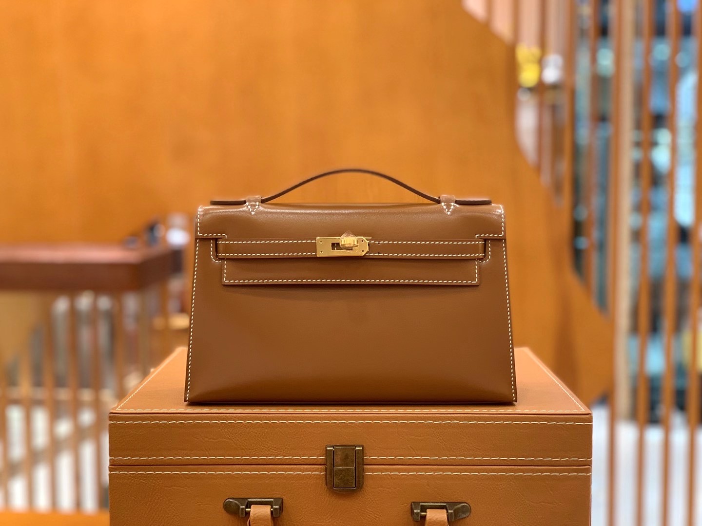 fb638e_ed4fd8e460944a688c0f9b02d9e3c94cmv2.jpg Pochette Box - Image 1