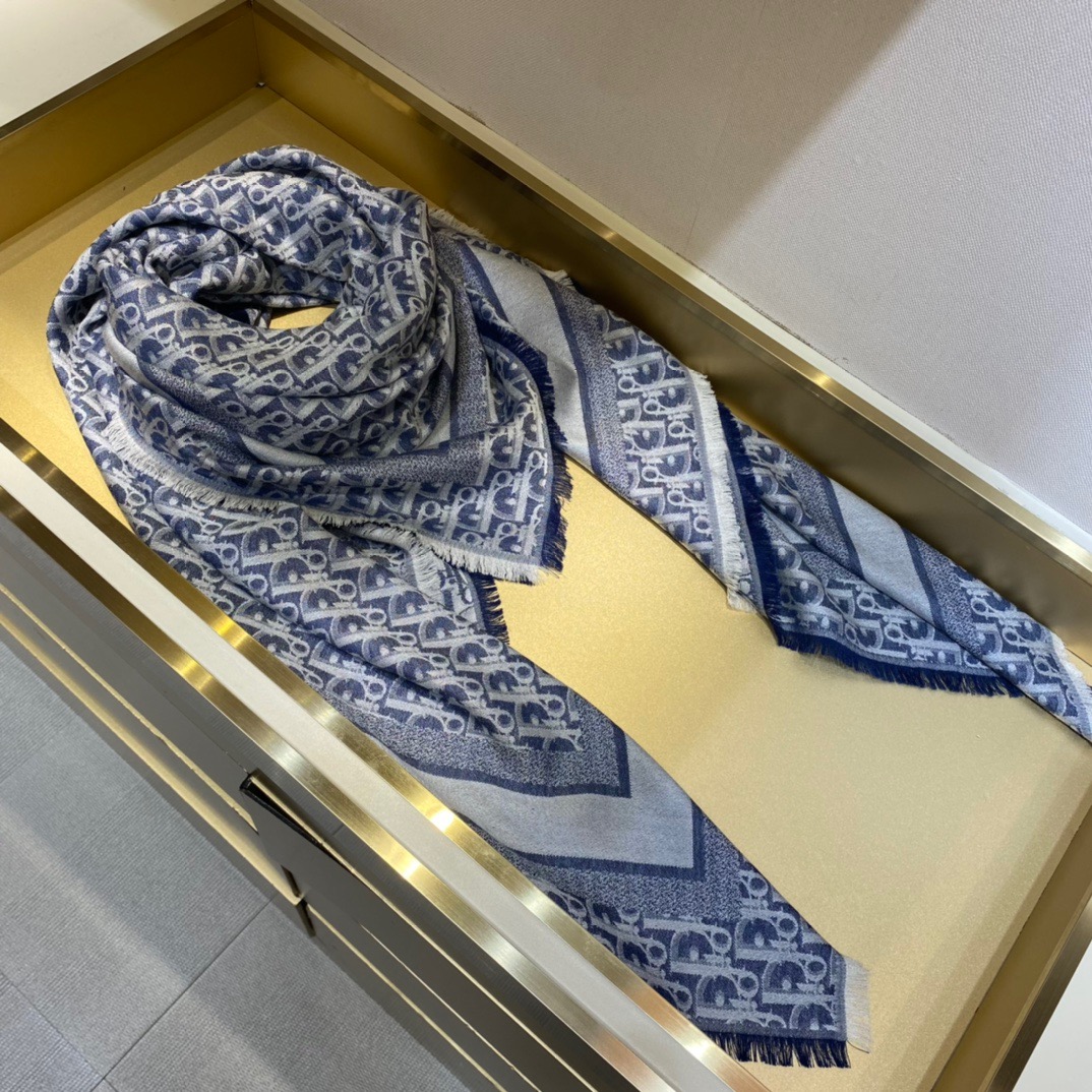 fb638e_ee6bab4c259a4d24b623afeb3b603b70mv2.jpg Dior Oblique Letter Silk Square Scarfs - Image 1