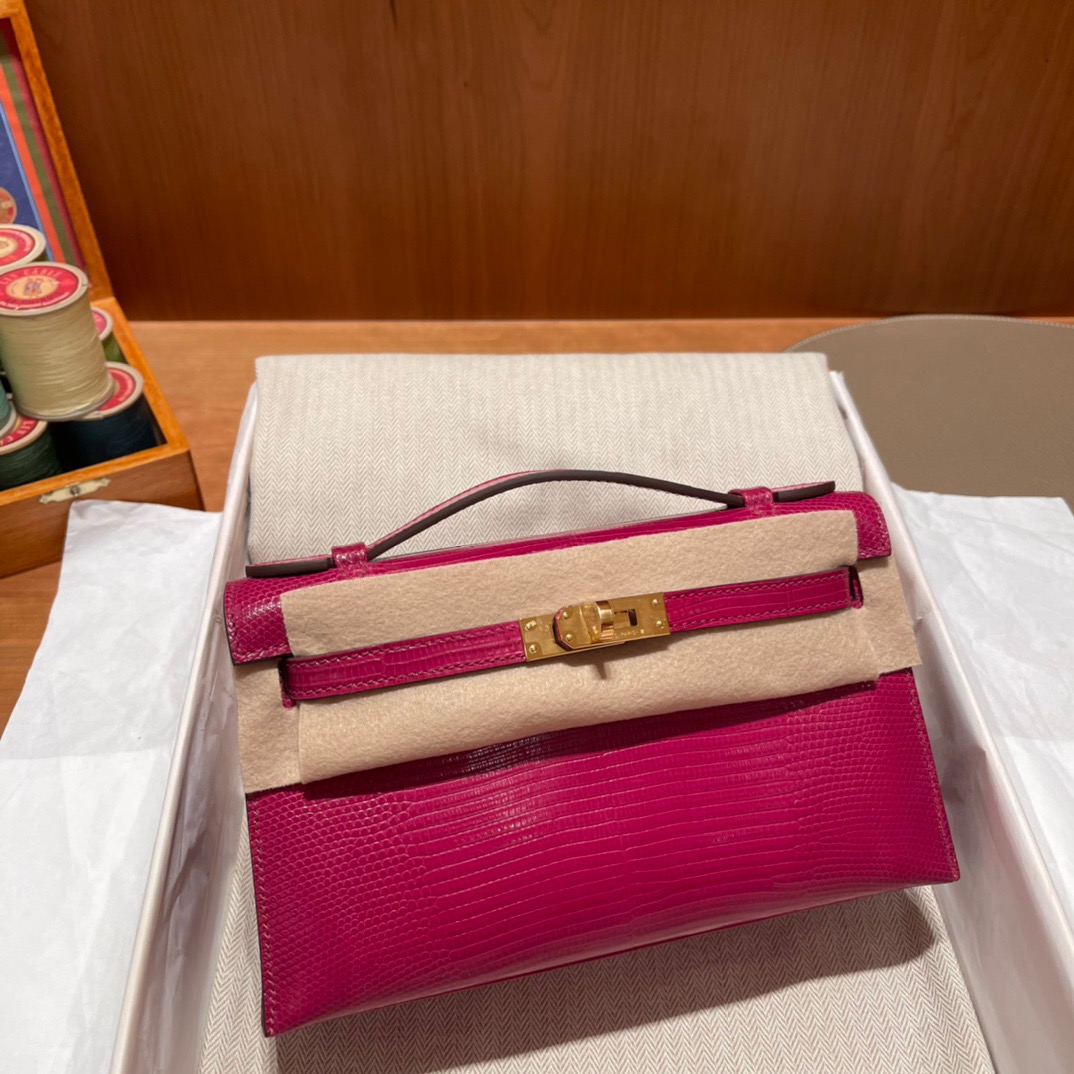 fb638e_f1eb146689114890b1fcc61c9e7689c8mv2.jpg Kelly Pochette Lizard Tosca - Image 1