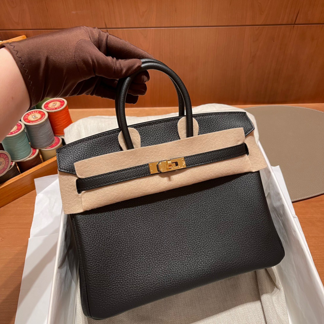 fb638e_f215bcd8f3ad4f42b9ebd10f24f2e838mv2.jpg Birkin 25 Togo Black - Image 1
