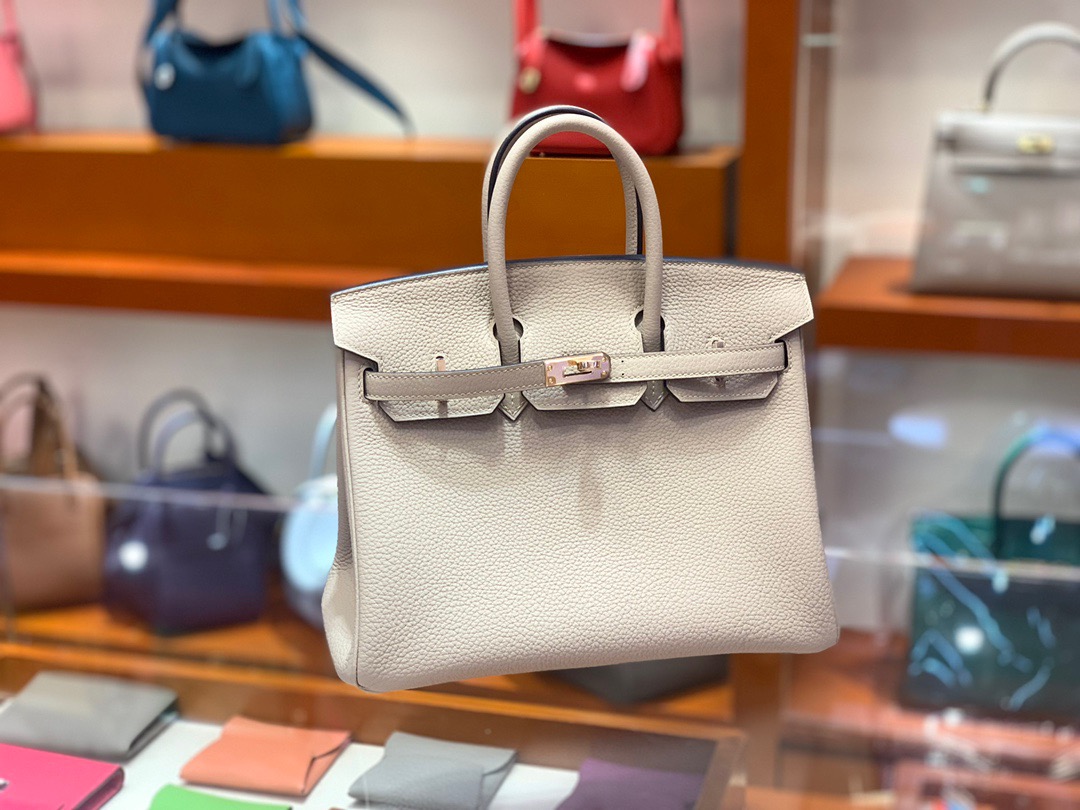 fb638e_f78e9c37a9ca4946809d59033334fc2dmv2.jpg Birkin 25 Togo Turtle Dove Grey - Image 1