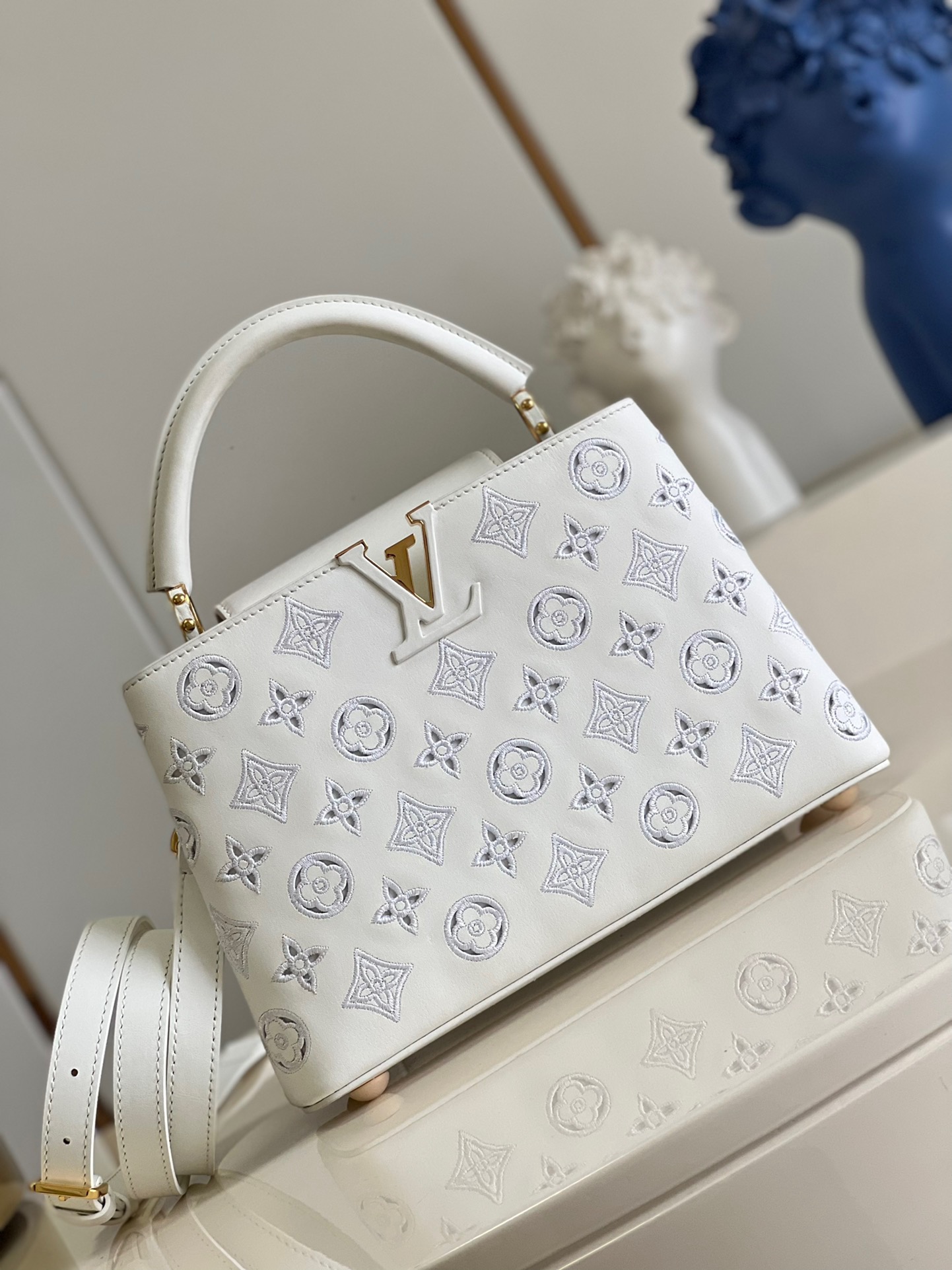 fb638e_f8e85627e8e34ffdaccbae0fecd69068mv2.jpg Louis Vuitton Capucines BB Small Handbag in Bourdon Embroidery - Image 1