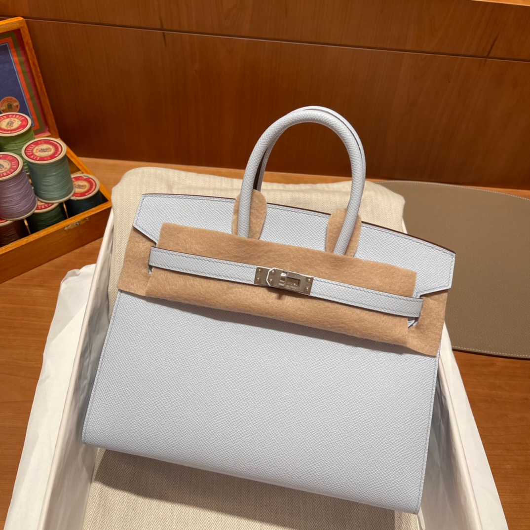 fb638e_faabfb52173146b78a14cfdd9d28376cmv2.jpg Birkin Sellier 25 Epsom Mist Blue - Image 1