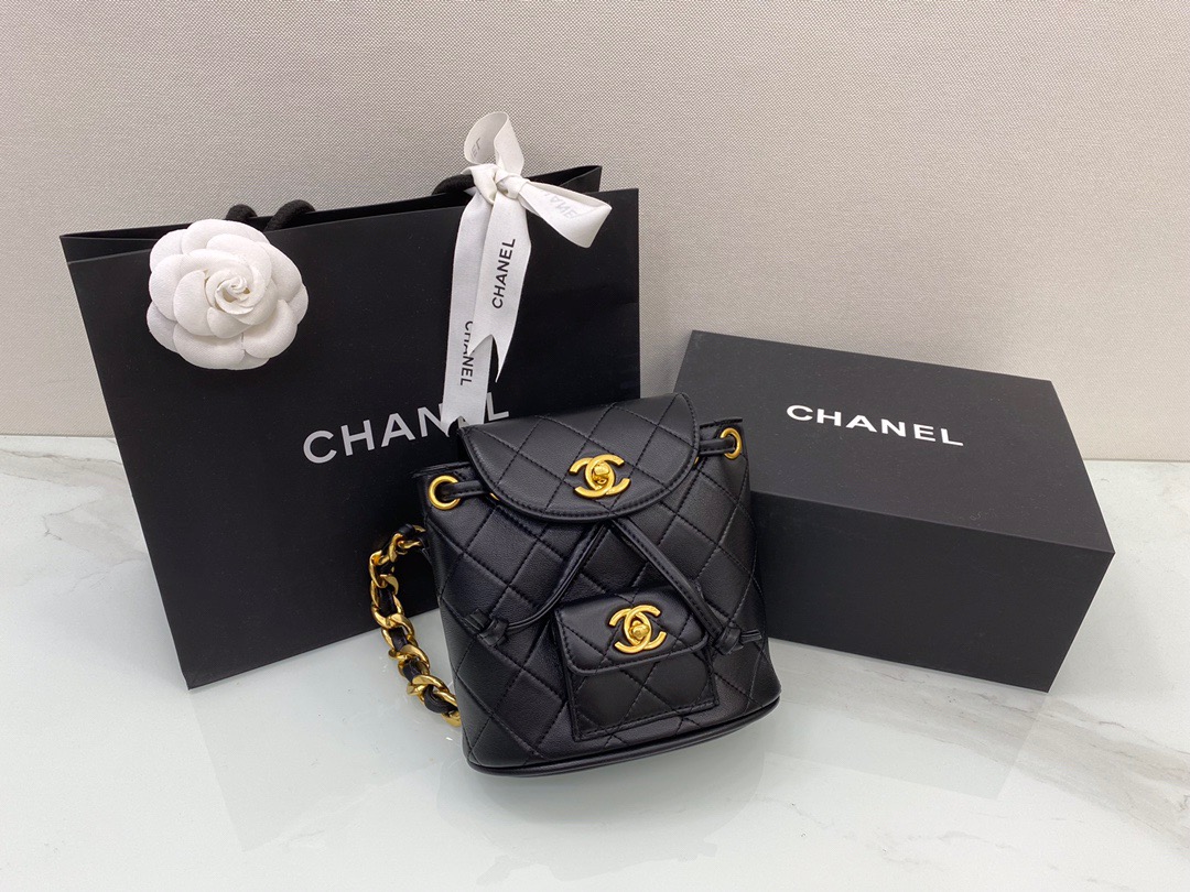 fb638e_fb72abc127674c95af7d291aa27d1713mv2.jpg Chanel Backpack - Image 1