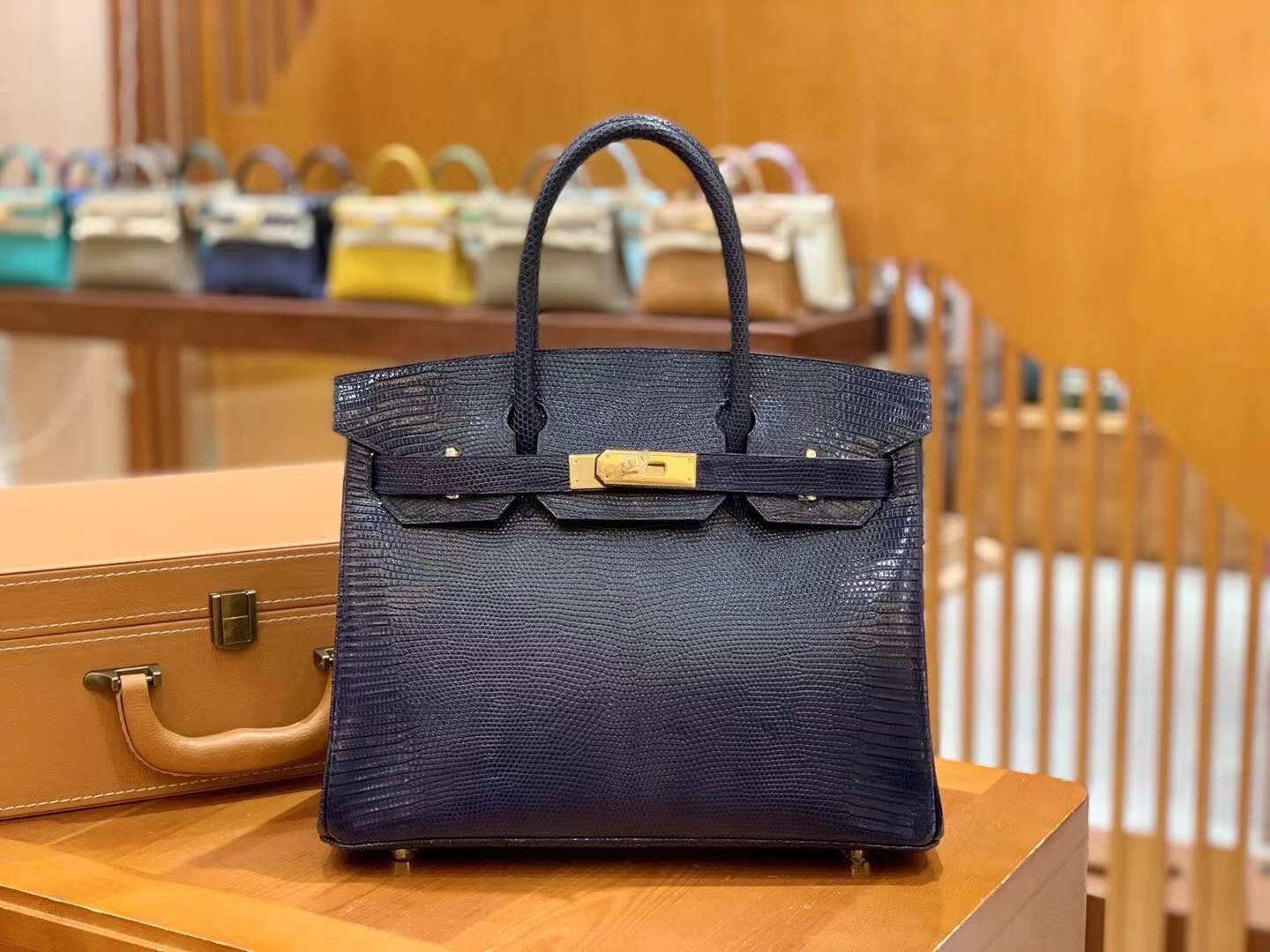 fb638e_fcd030de2a9a4752b40cf6909d569556mv2.jpg Birkin 30 Lizard Midnight Blue - Image 1