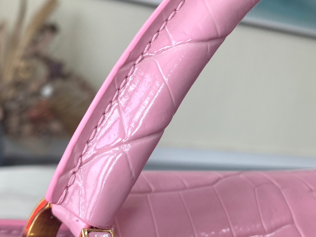 Louis Vuitton Capucines BB Medium Handbag in Pink Crocodile - Image 7