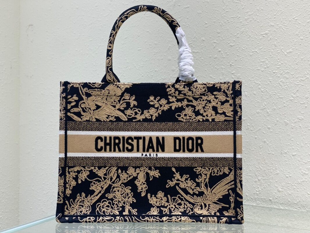 Dior Book Tote 36 Jardin d’Hiver