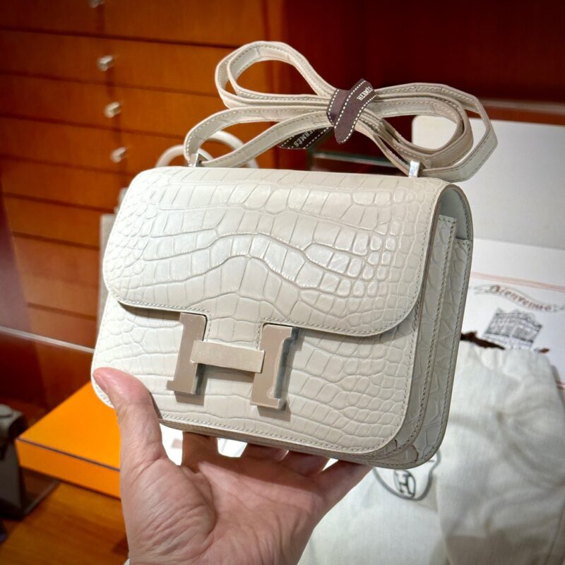 Constance crocodile skin milkshake white 18cm ready stock
