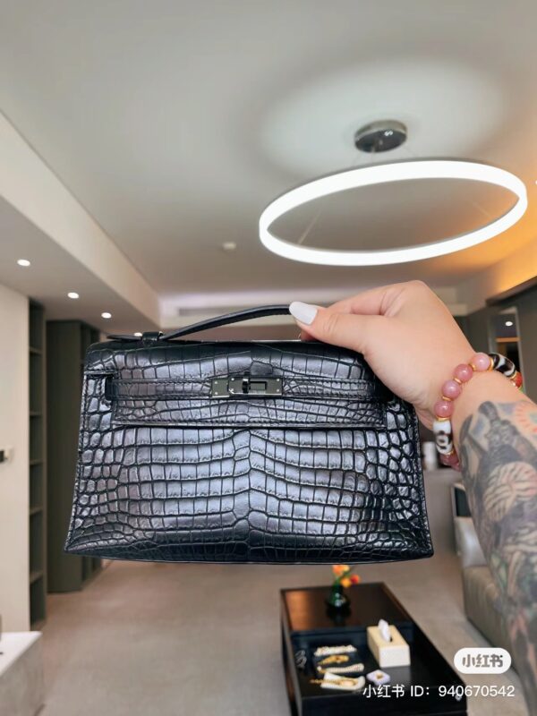 Kelly Pochette So Black