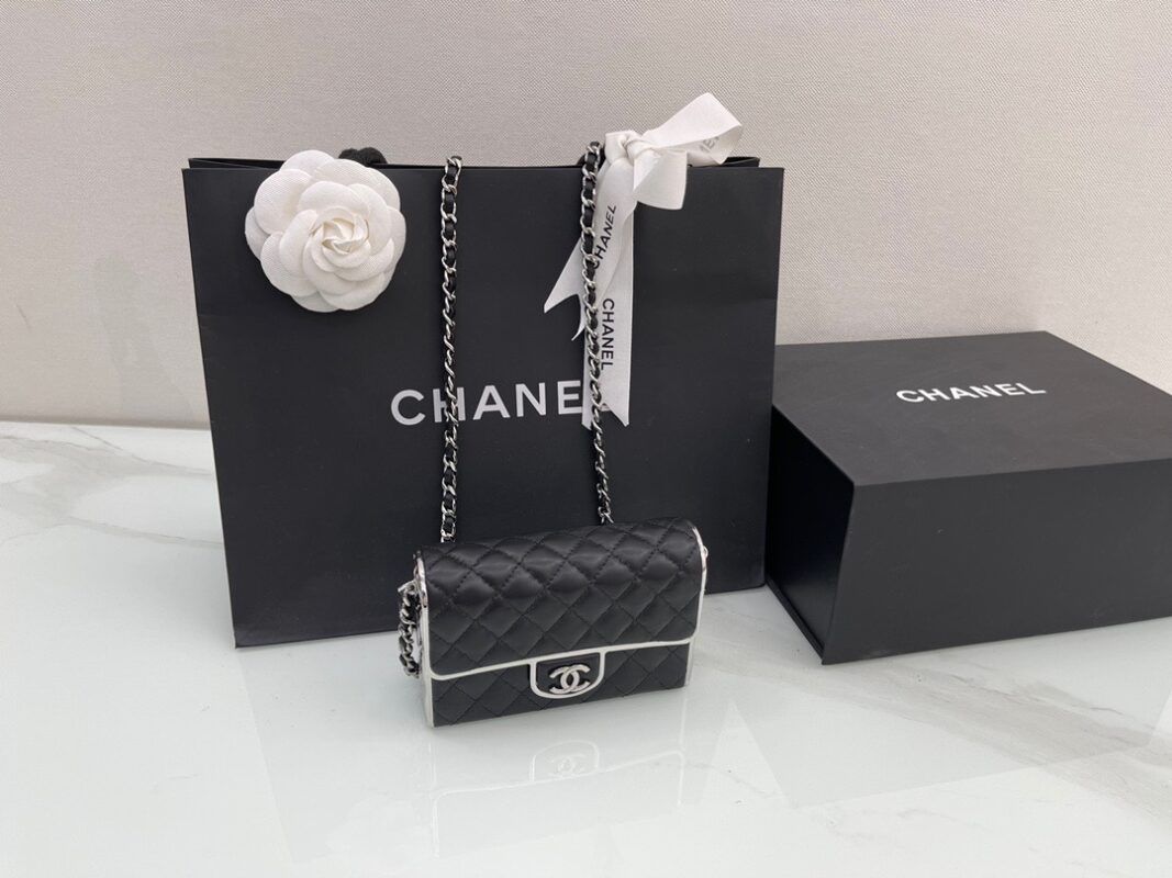 Chanel 22 Black Small Evening Bag