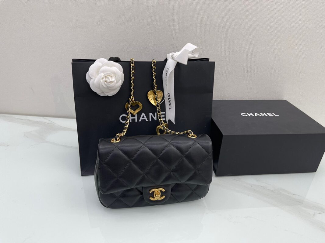 Chanel 22 Black Flap Bag