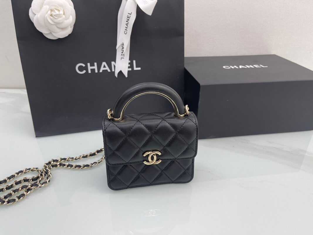 Chanel 22 Mini Small Waste Bag
