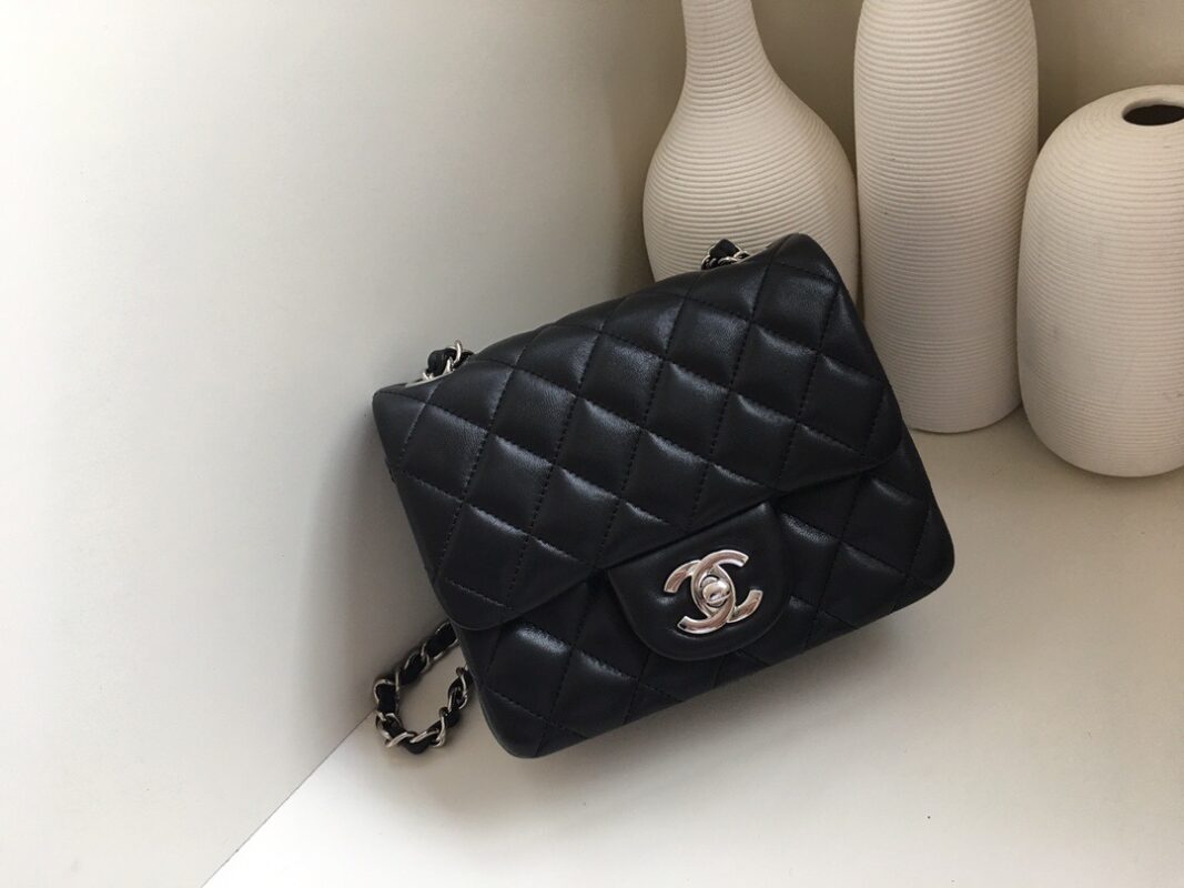 Chanel Classic Flap 17 Black