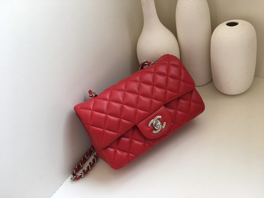 Chanel Classic Flap 20 Red