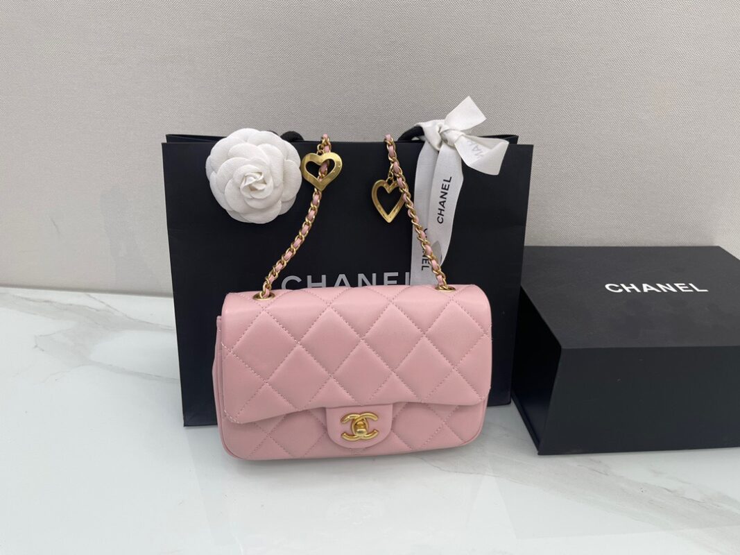 Chanel 22 Pink Flap Bag