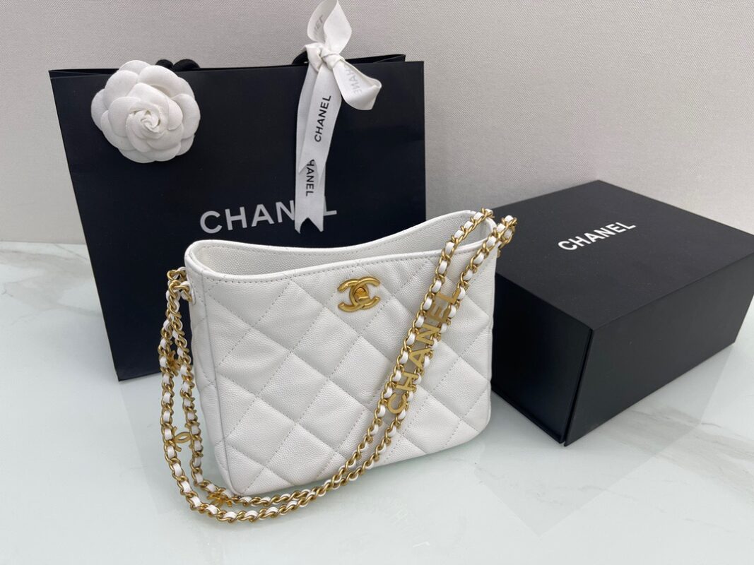 Chanel 22 White Hobo Bag