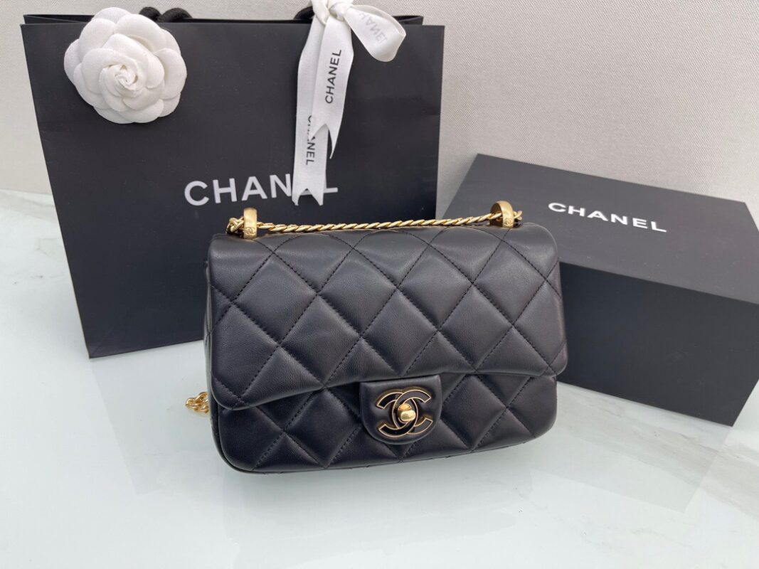 Chanel 22 Black Flap Bag