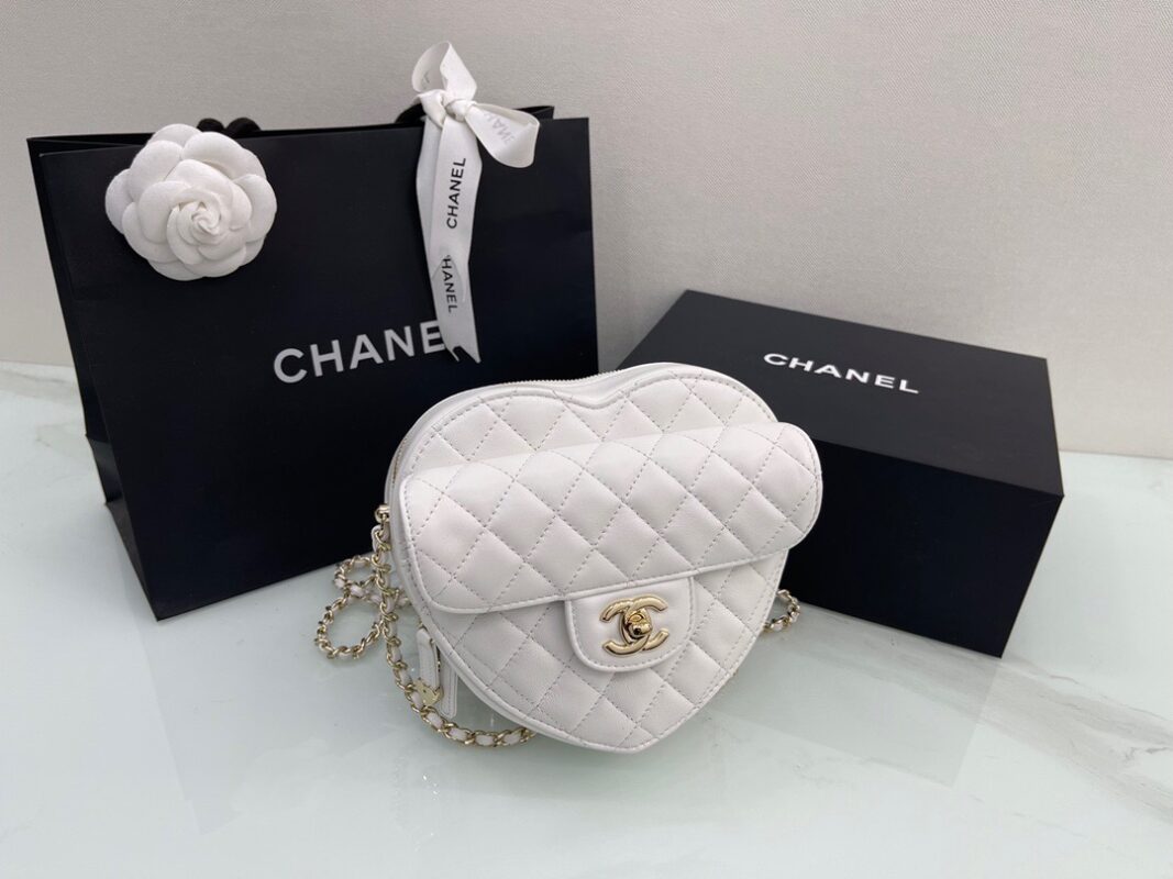 Chanel 22 White Heart Bag